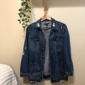 Distressed denim jacket size M forever 21